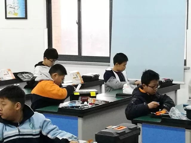 微信图片_20171226101237_副本.jpg