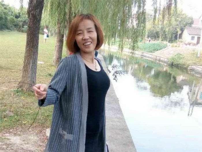 杭实外高中生活老师严桂英2_副本.jpg